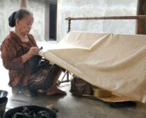 peluang usaha pakaian batik