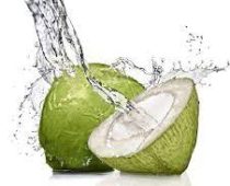 Memisahkan Kedua Batok Kelapa